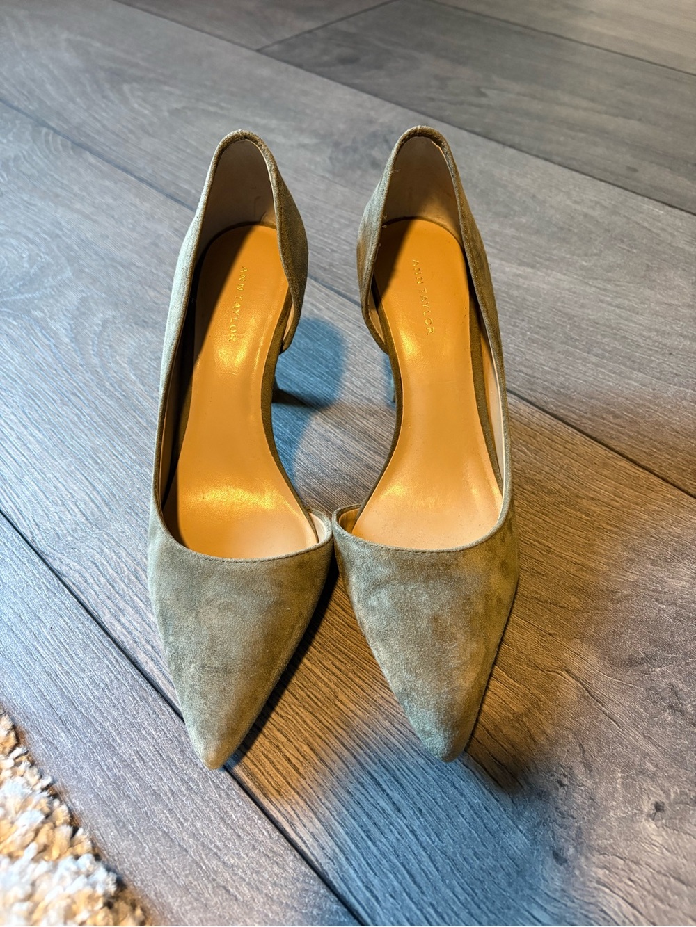 Ann Taylor Pointed Toe Suede Pumps in Olive Green